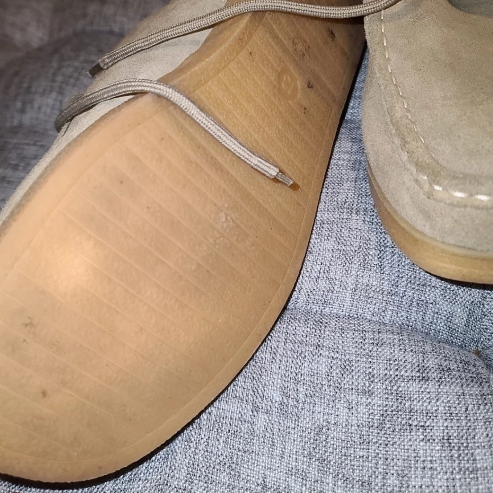 Trail Guide these chukkas